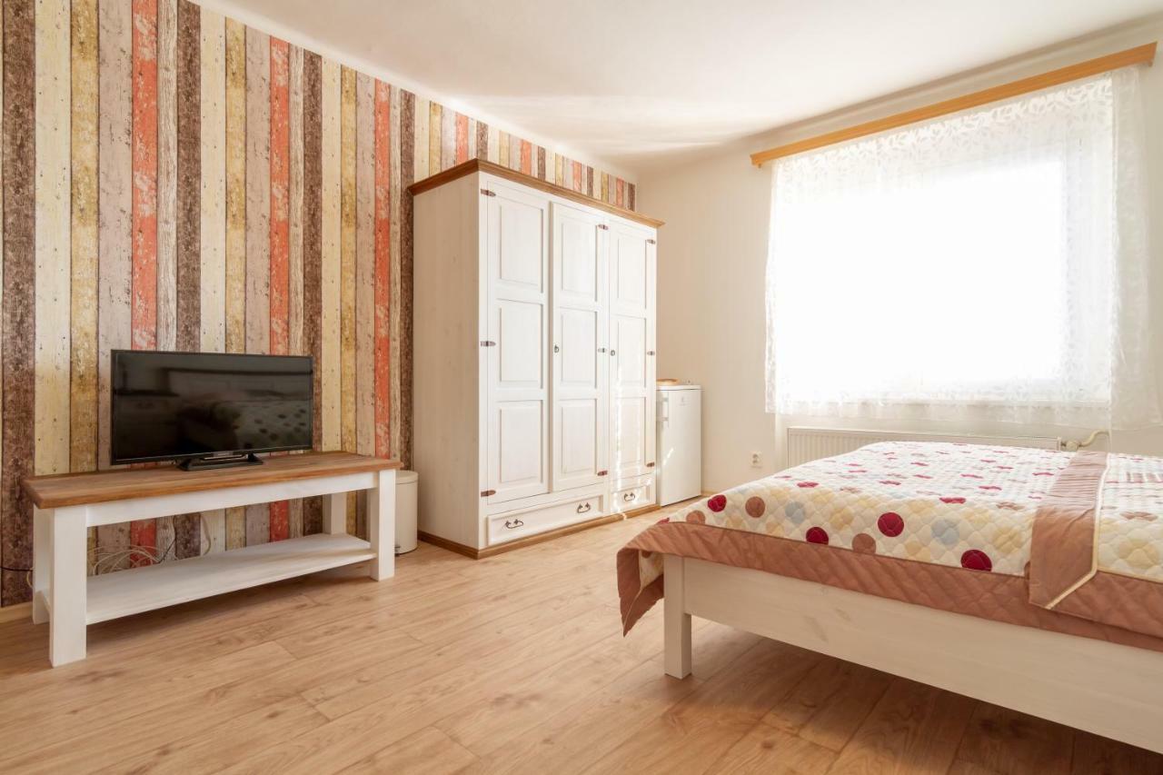 Apartmany U Nemocnice 捷克布杰约维采 外观 照片