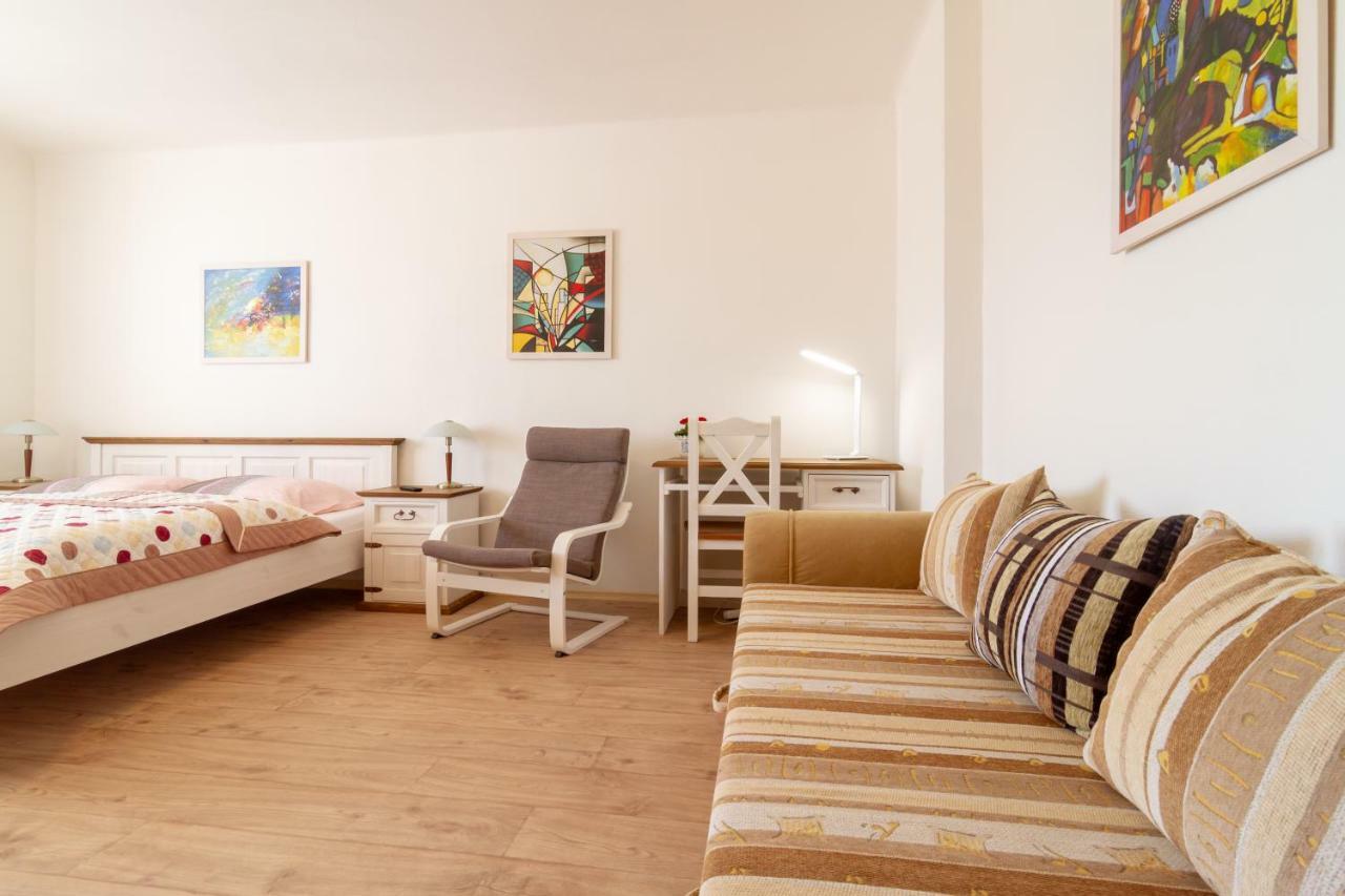 Apartmany U Nemocnice 捷克布杰约维采 外观 照片